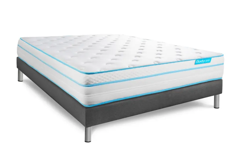 Pack lit complet 140x200 cm - Matelas + Sommier Gris + 2 oreillers + Couette - Bodyzone+